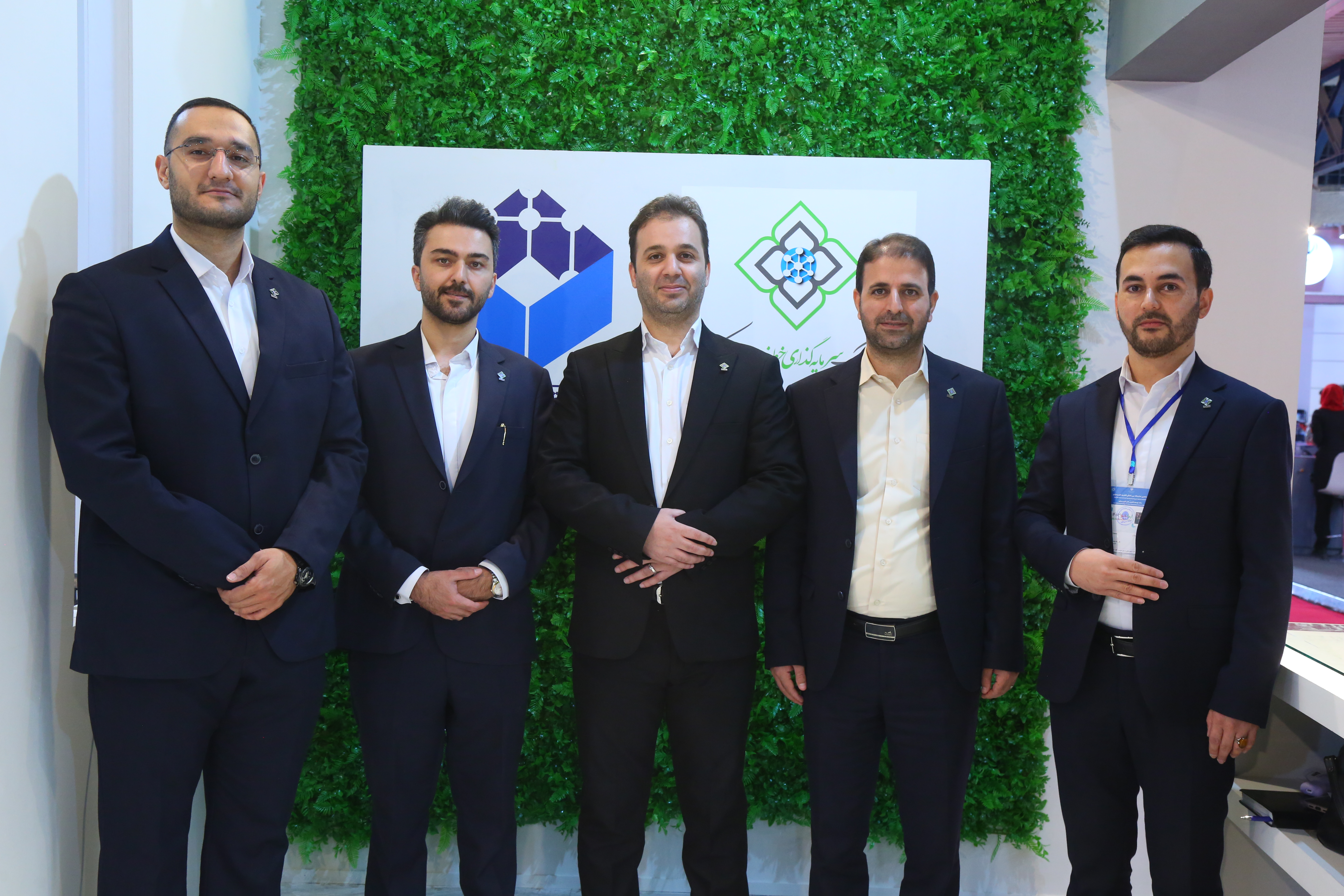 بعضی سفرها هرگز به پایان نمی‌رسند، فقط مسیرشان تغییر می‌کند